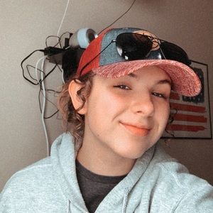 Meet your Posher, Jillian